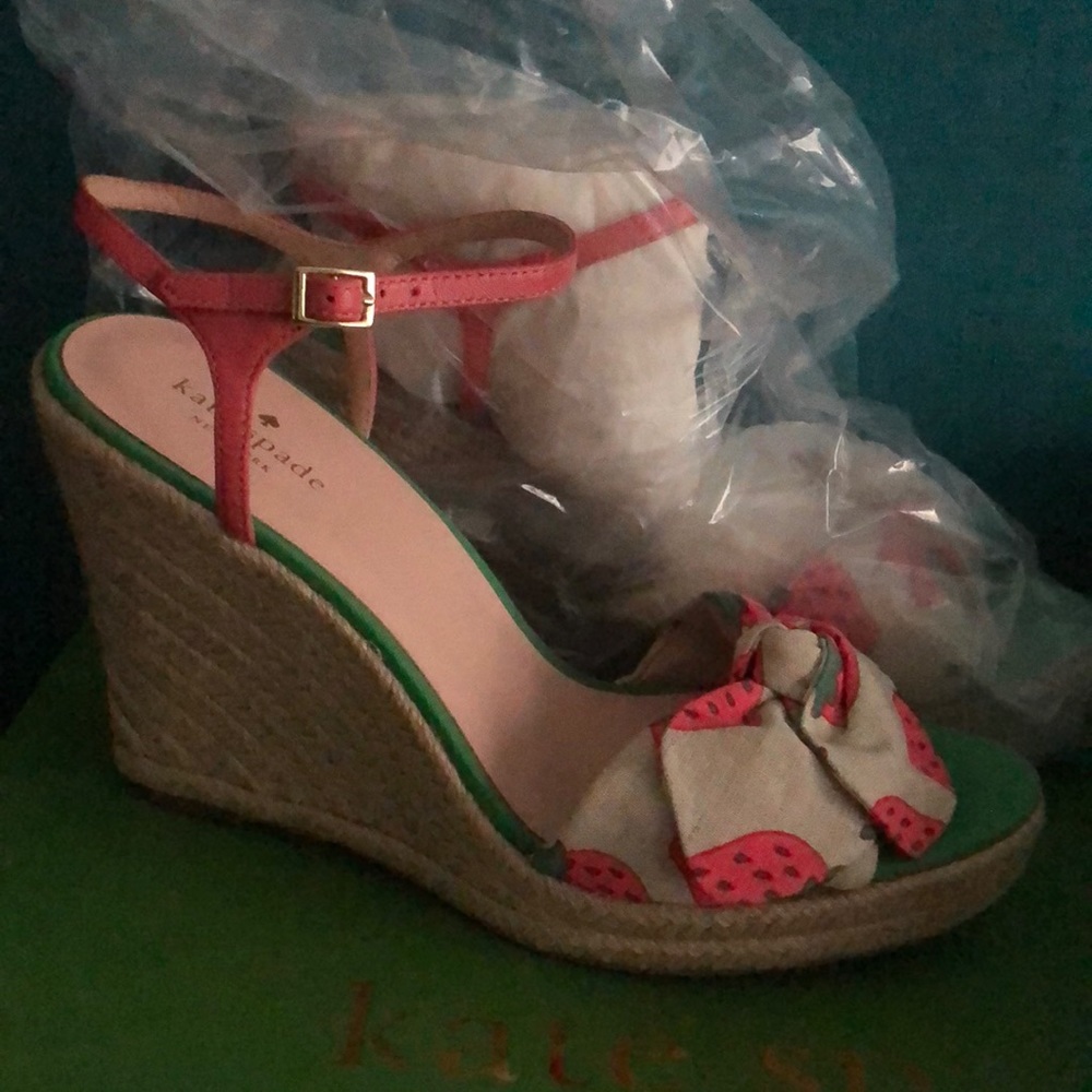 NIB: Size 10 Kate Spade Strawberry Print Janae Wedges. Never worn.
